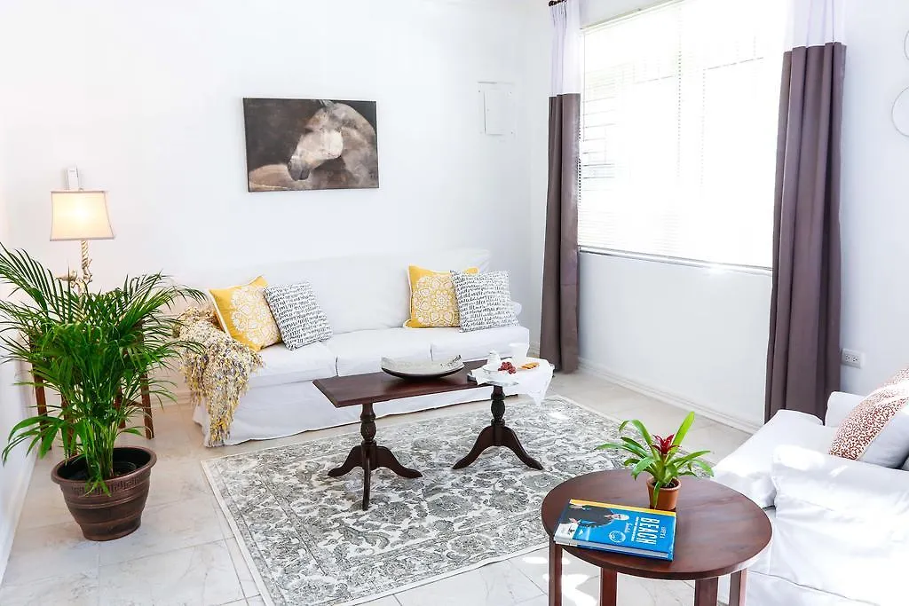 דירה קינגסטון Cattleya'S Kingsway Suite