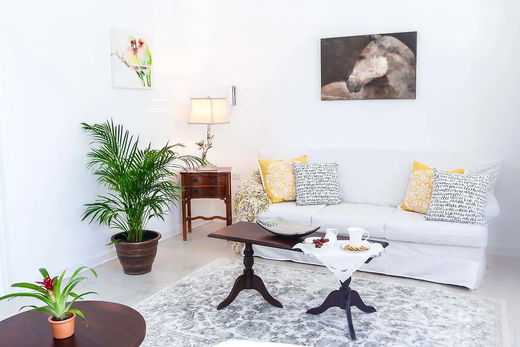 דירה קינגסטון Cattleya'S Kingsway Suite